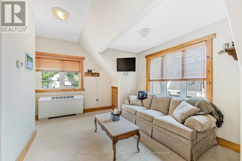 209 Bay Street — photo 26 of 40