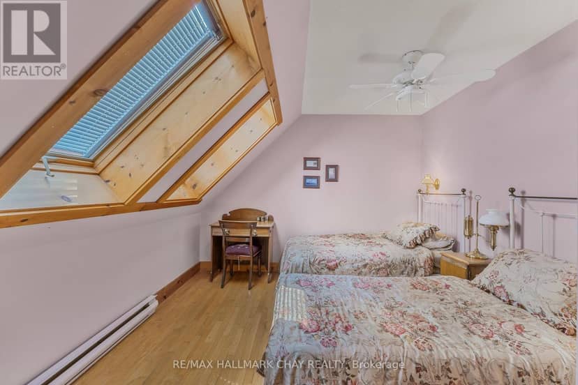 209 Bay Street — photo 40 of 40