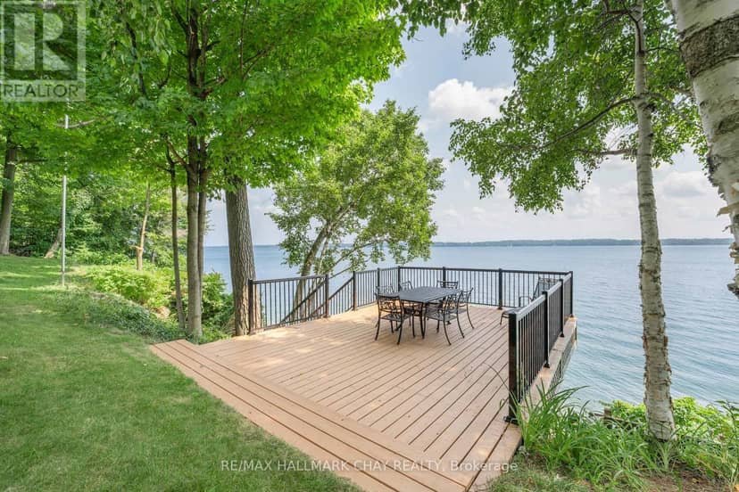 209 Bay Street — photo 8 of 40