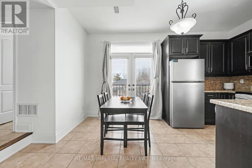 2 - 2964 Islington Avenue — photo 11 of 28