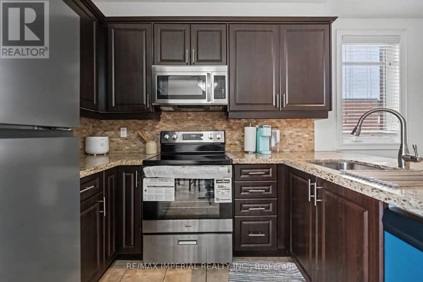 2 - 2964 Islington Avenue — photo 14 of 28