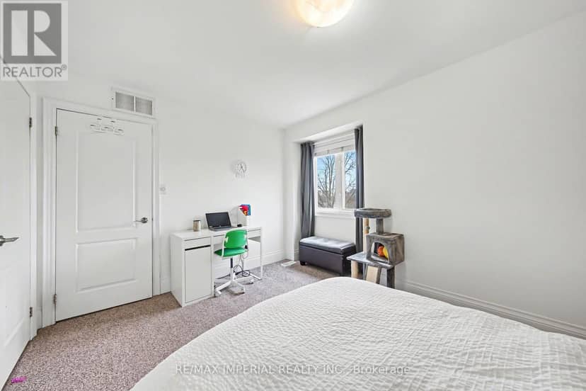 2 - 2964 Islington Avenue — photo 19 of 28