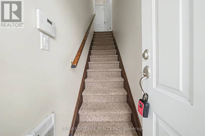 2 - 2964 Islington Avenue, Toronto, photo 3