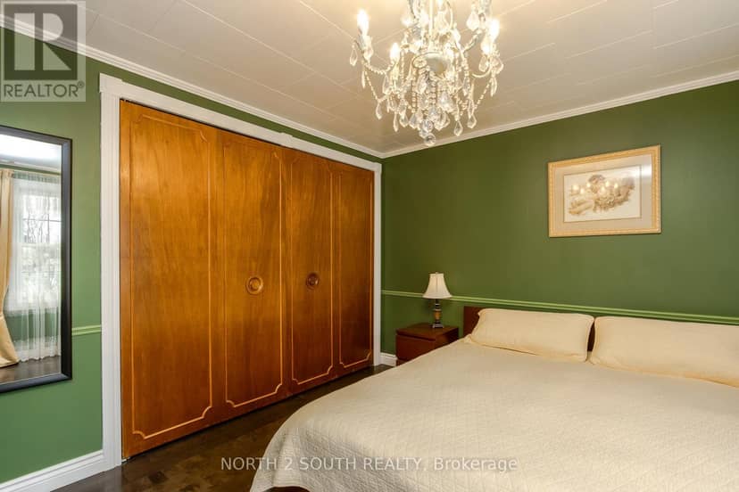 1146 Honey Harbour Road — photo 11 of 40