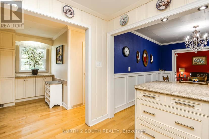 1146 Honey Harbour Road — photo 20 of 40