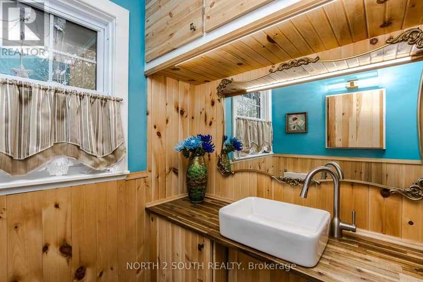 1146 Honey Harbour Road — photo 28 of 40