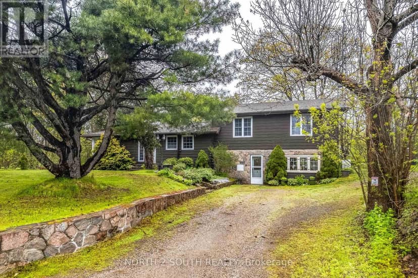 1146 Honey Harbour Road — photo 3 of 40