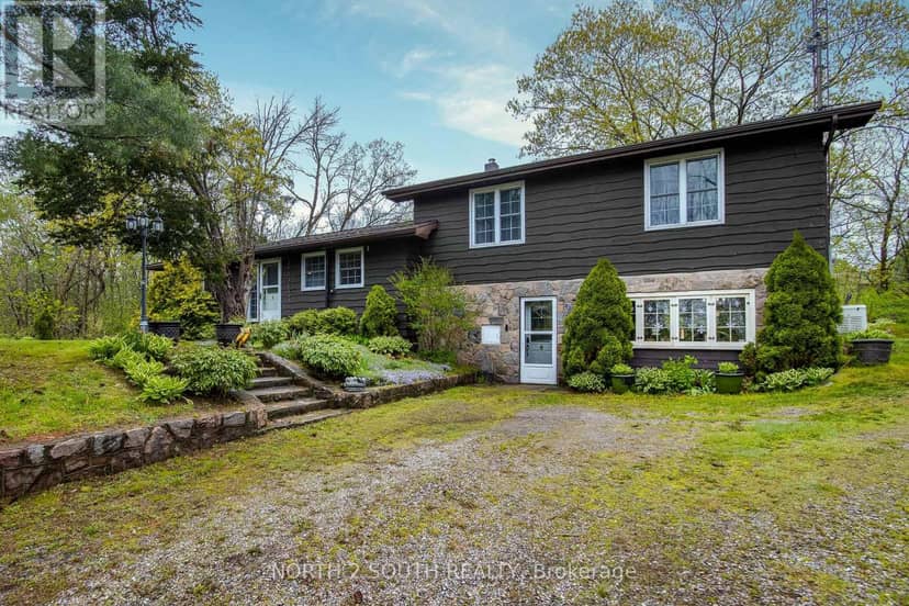 1146 Honey Harbour Road — photo 37 of 40