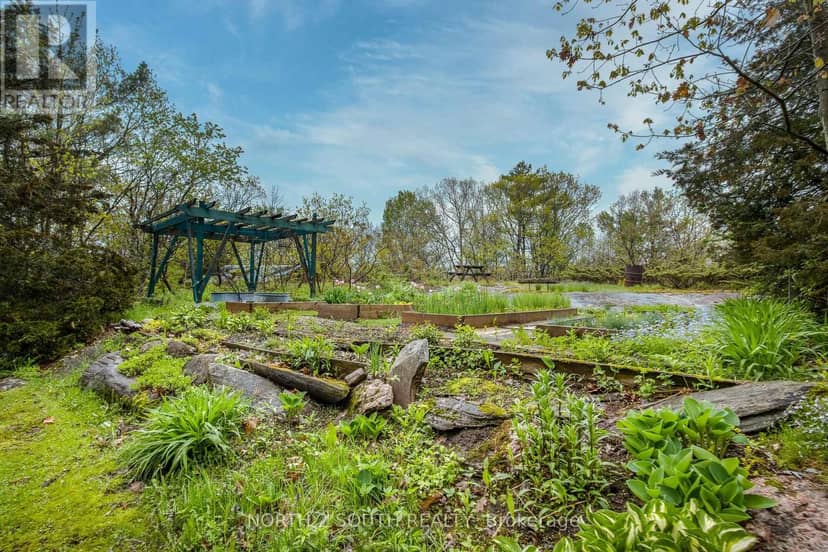 1146 Honey Harbour Road — photo 39 of 40