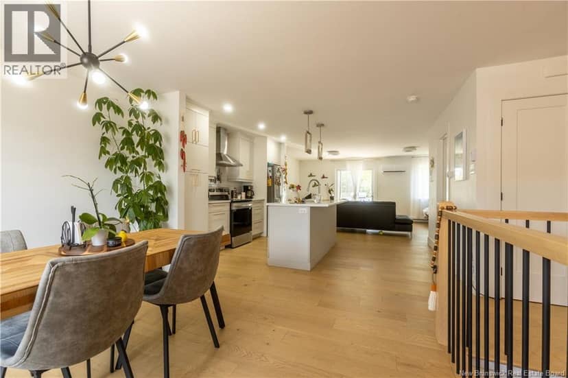 30 Beau Domaine Court — photo 5 of 35