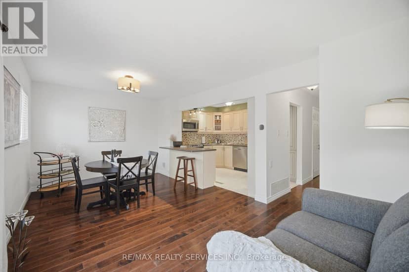 1 - 1 Tara Park Court — photo 9 of 31