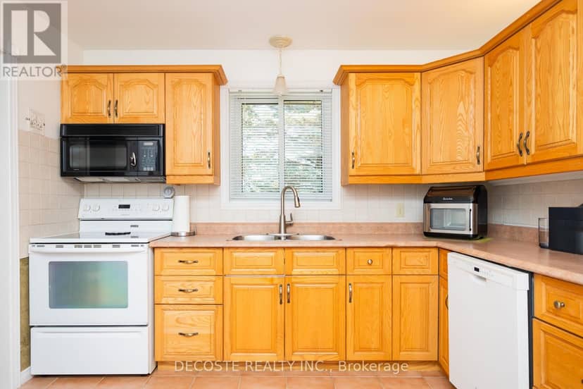 6281 Graham Court — photo 3 of 40