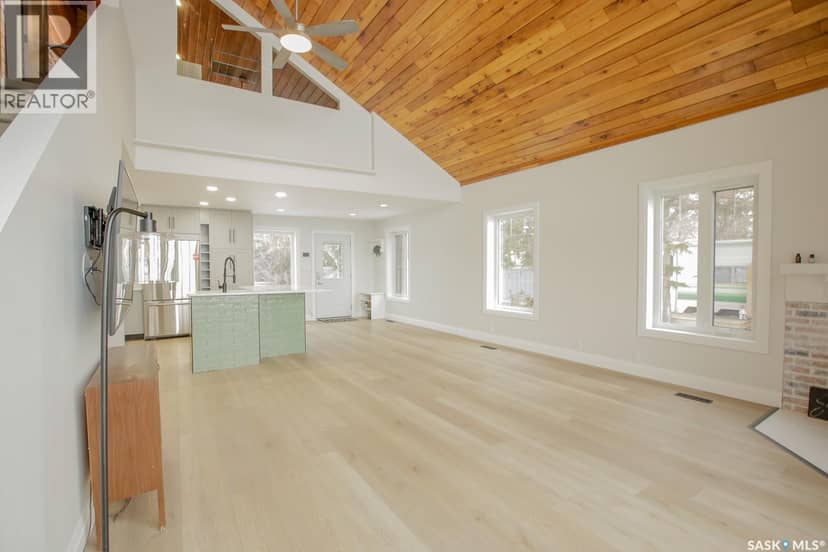 2 Lakeview LANE — photo 10 of 40