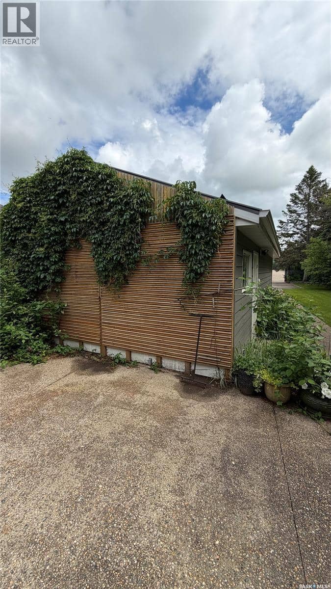 2 Lakeview LANE — photo 32 of 40
