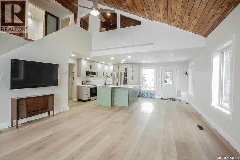 2 Lakeview LANE — photo 9 of 40