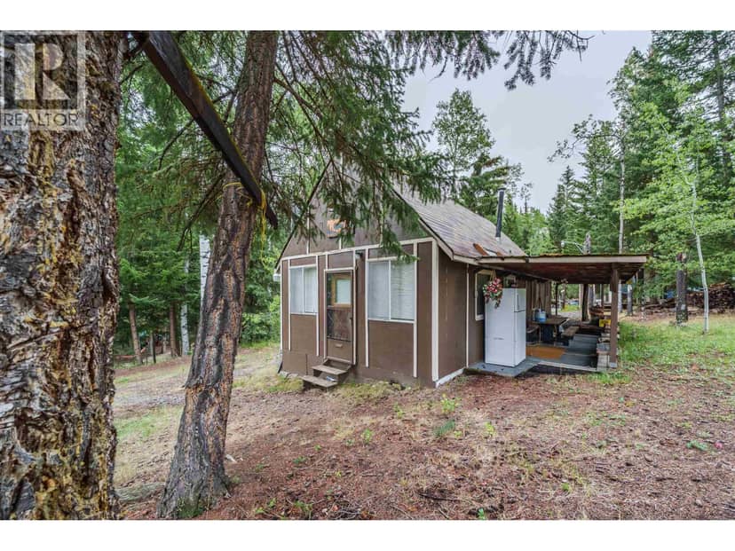 920 S GREEN LAKE ROAD, 100 Mile House