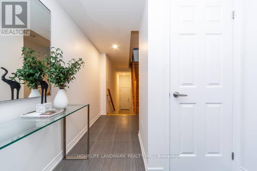 1126 Baltic Lane — photo 3 of 19