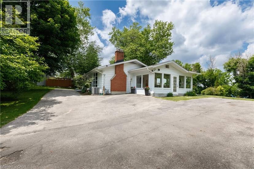 176 RIVERBANK Drive — photo 5 of 40