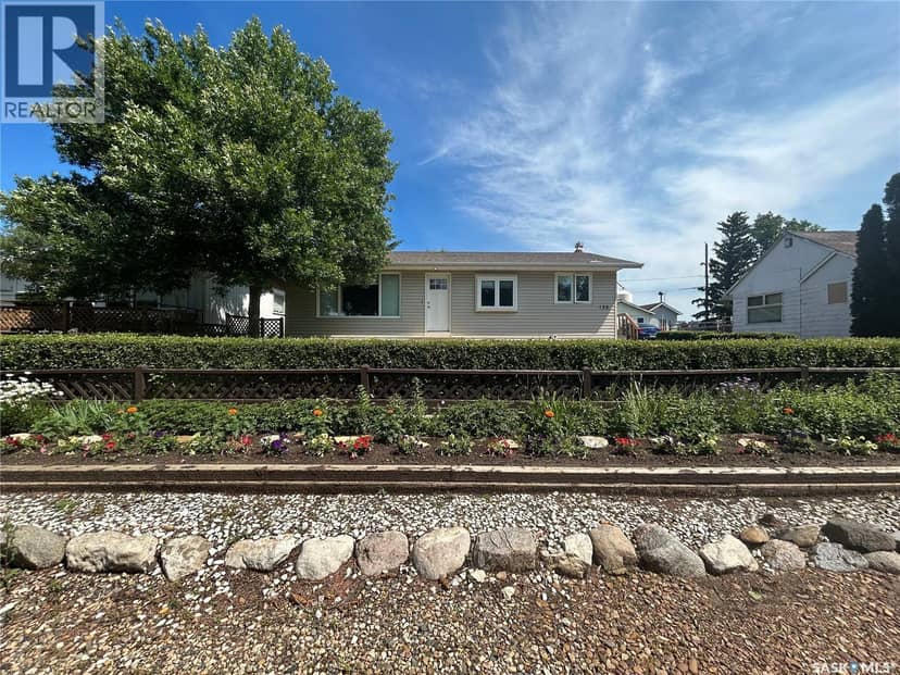 132 Churchill AVENUE — photo 39 of 40