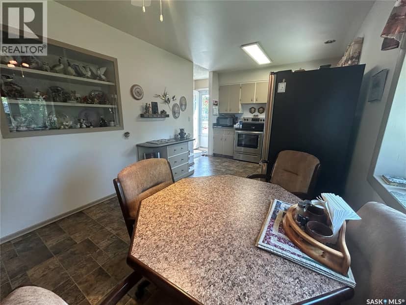 132 Churchill AVENUE, Coronach, photo 6