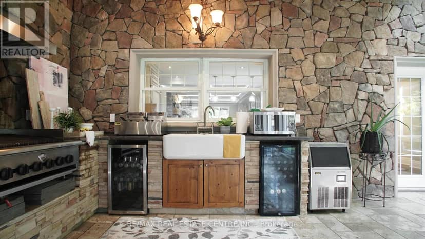 14 Buena Vista Drive — photo 20 of 37