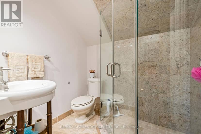 14 Buena Vista Drive — photo 29 of 37