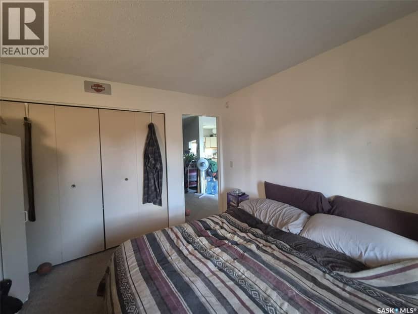 10 Pearl AVENUE — photo 8 of 28