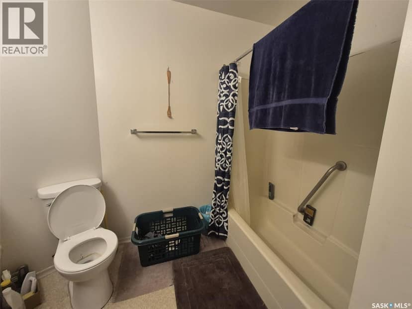10 Pearl AVENUE — photo 23 of 28