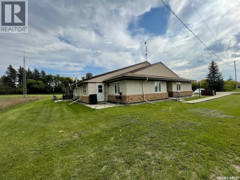 10 Pearl AVENUE — photo 4 of 28