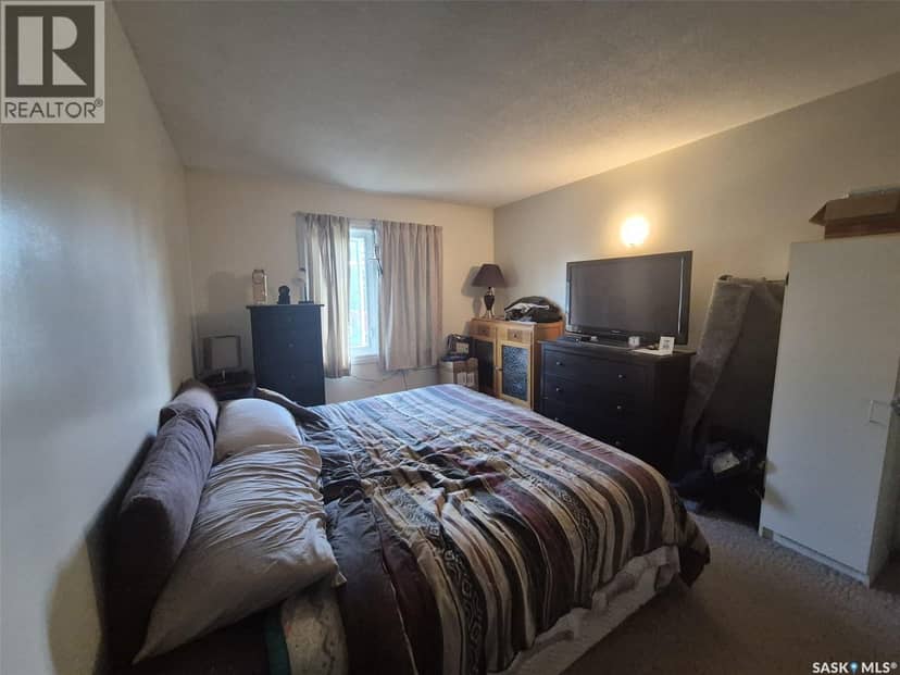10 Pearl AVENUE — photo 9 of 28