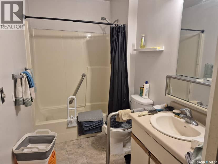 10 Pearl AVENUE — photo 22 of 28