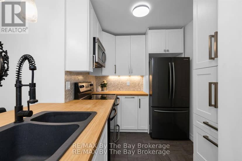 39 - 19 Dawson Drive — photo 10 of 24