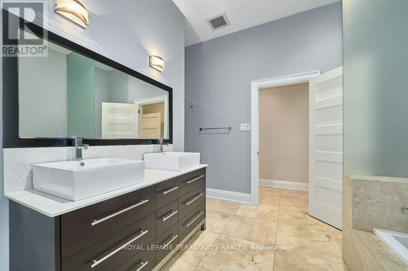 1449 Rosebank Road — photo 32 of 40