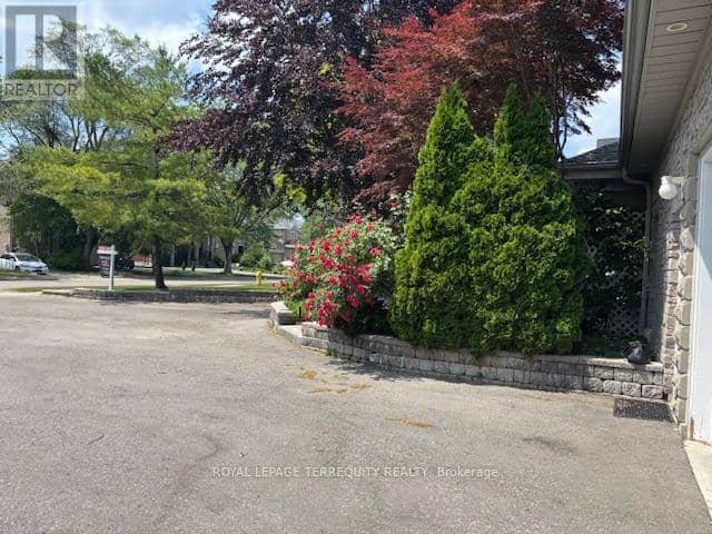 1449 Rosebank Road — photo 33 of 40