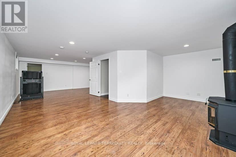 1449 Rosebank Road — photo 38 of 40