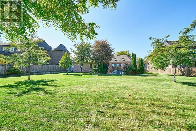 1449 Rosebank Road — photo 4 of 40