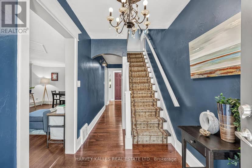 487 Dunsmure Road — photo 7 of 37