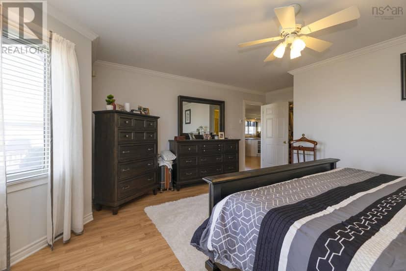 23 113 Simpson Road — photo 8 of 16