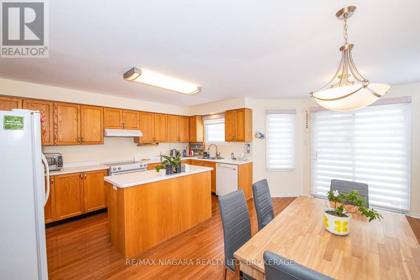 120 Janesville Road — photo 9 of 29
