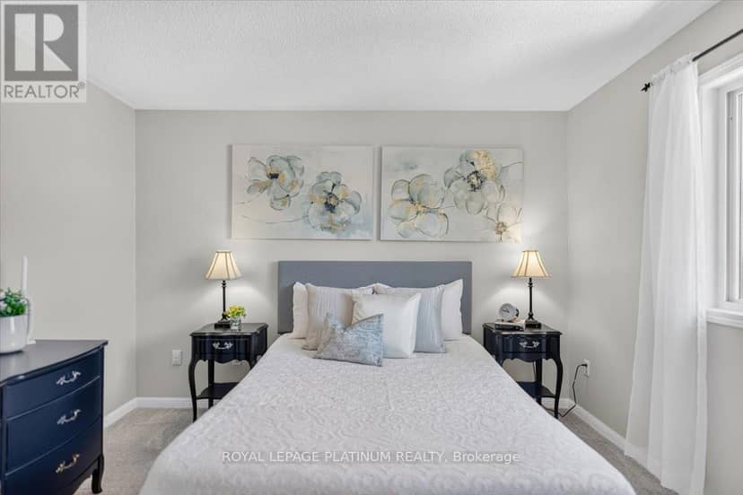 21 Vista Green Crescent — photo 18 of 40