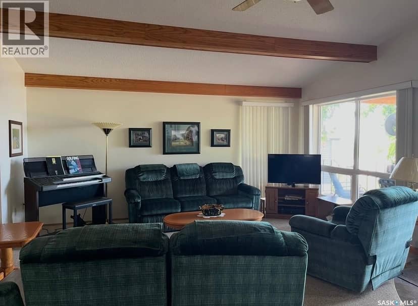 28 Highland AVENUE — photo 4 of 24