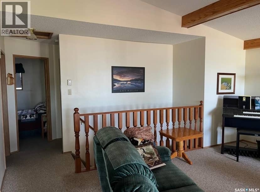 28 Highland AVENUE — photo 5 of 24