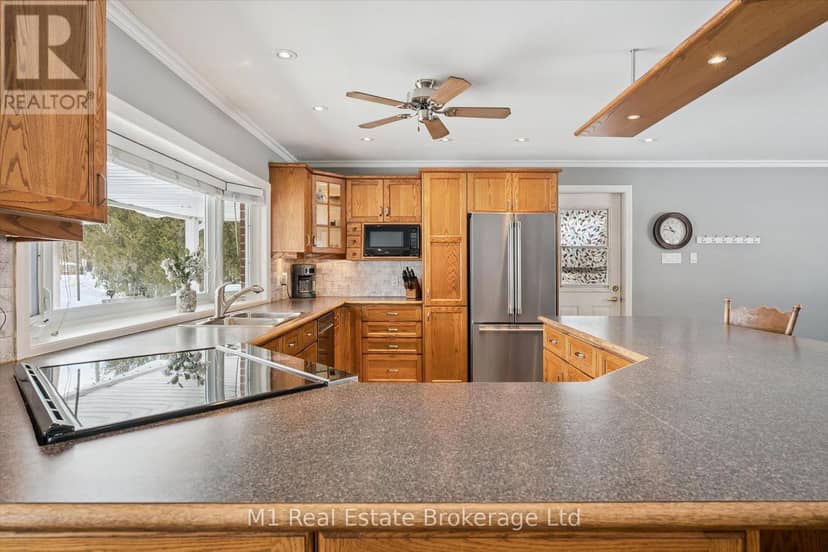 667 Sawmill Road — photo 16 of 40