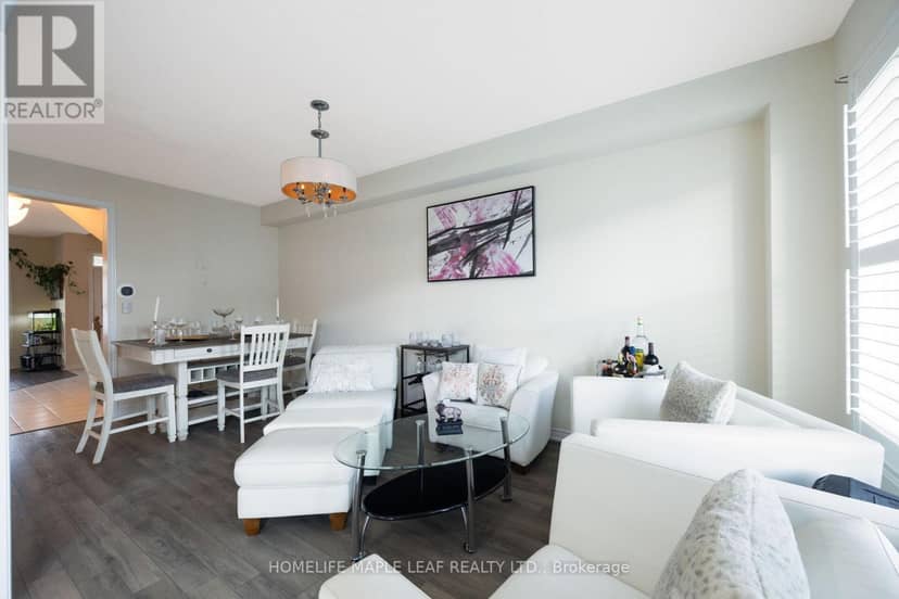721 Cook Crescent — photo 15 of 40