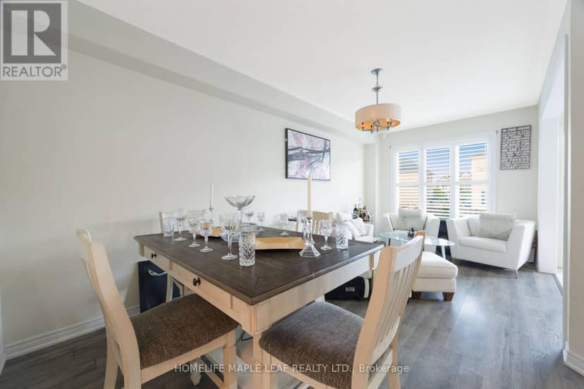 721 Cook Crescent — photo 16 of 40