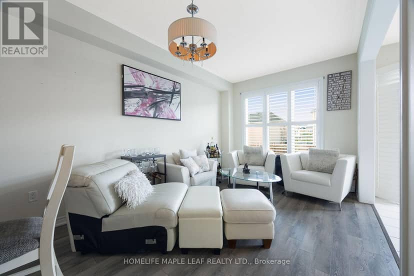 721 Cook Crescent — photo 17 of 40
