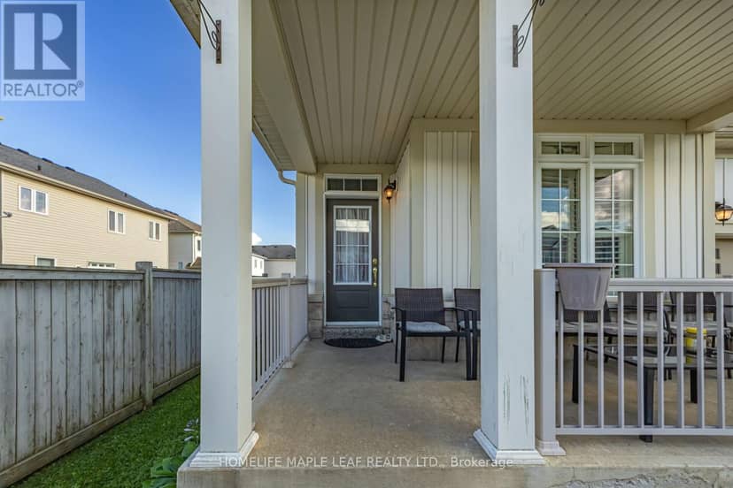 721 Cook Crescent — photo 7 of 40