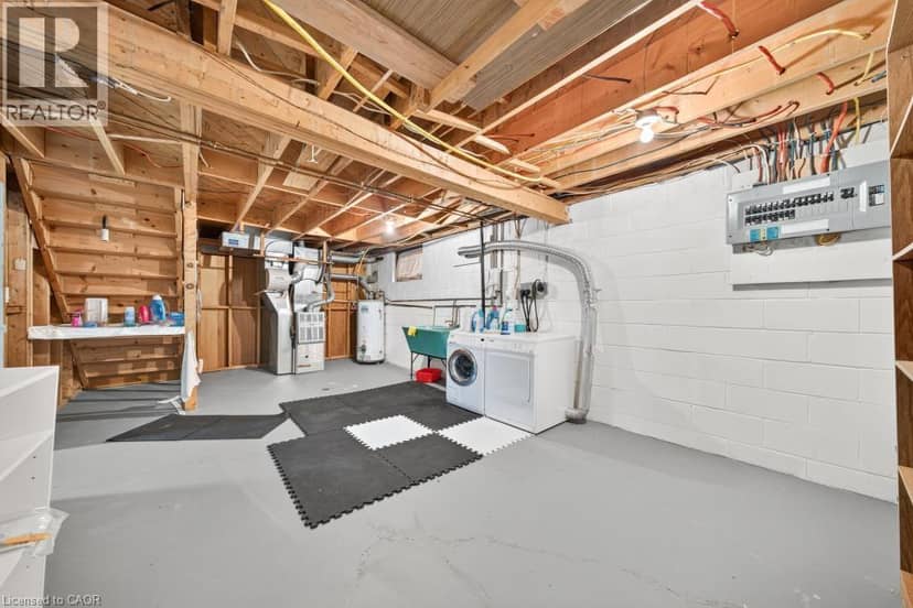 662 MONTEGO Crescent — photo 36 of 40