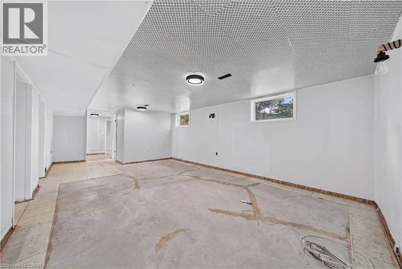 662 MONTEGO Crescent — photo 31 of 40