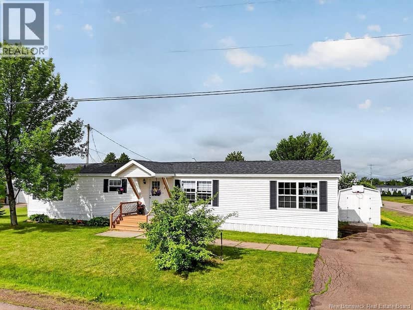 1 Peridot — photo 2 of 28